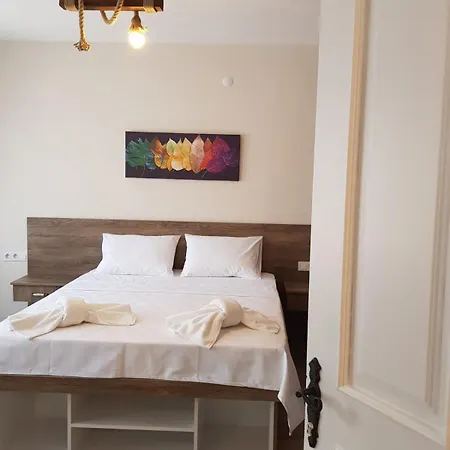 Amantes Butik فندق جوندا